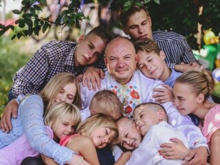 Многодетная семья, фото из свободных источников