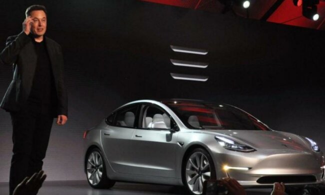 Маск занервував: в Білорусі зібрали конкурента Tesla
