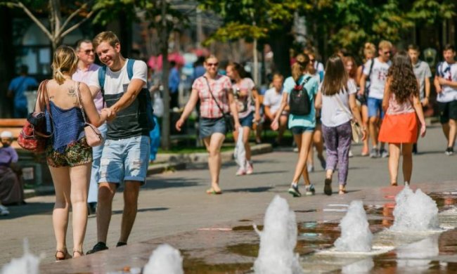 Погода на июль в Украине: синоптики посоветовали приготовиться