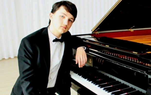 Юный украинец стал триумфатором международного конкурса пианистов