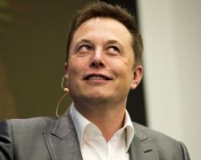 Божевілля SpaceX: Ілон Маск розкрив всі секрети нової Tesla Roadster