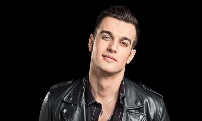 Голі школярки, "розвод" на гроші та шантаж: популярний репер вляпався у секс-скандал, копи вже зацікавились