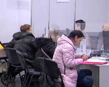 Оформление соцпомощи. Фото: скрин youtube