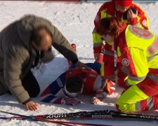 З'явилося відео, як стало погано біатлоністу з Норвегії 