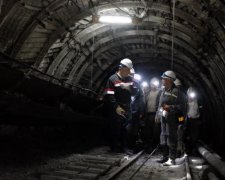 Шахтарі хочуть дістати владу з-під землі