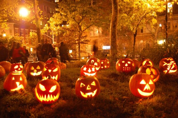 Каким был Хэллоуин без привычных тыкв: небанальные факты о самом мистическом празднике