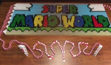 Блогер "зіграв" у Super Mario за допомогою доміно (відео)