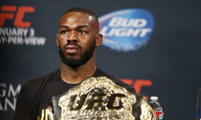 Джон Джонс проведет следующий бой на UFC 235