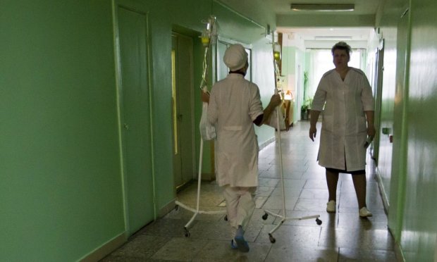 Улицы Львова заполонили сотни медиков: что требуют белые халаты