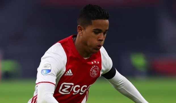 17-летний сын легенды голландского футбола дебютировал в Лиге Европы