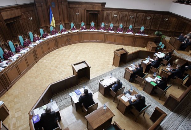 "То ли реформа - д*рьмо, то ли Луценко справедливо посадили", - Порошенко кое-что забыл, назначая главного судью Украины