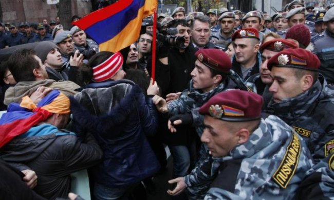  За крок до війни: у Вірменії знову запахло кров’ю