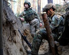 Військові ЗСУ у окопі. Фото: Мілітарі медіа центр