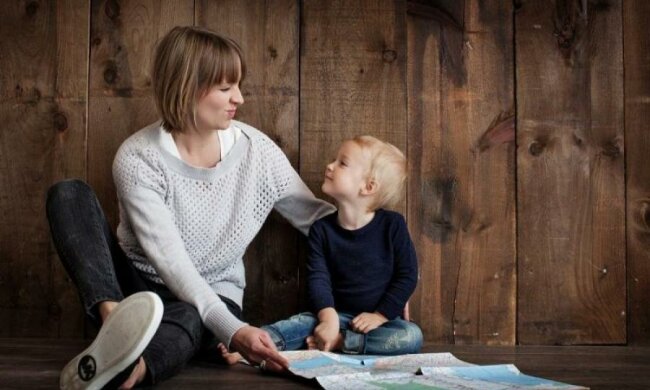 Помощь матерям-одиночкам 2018: все о льготах и выплатах