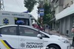 У Дніпрі затримали банду нахабних злодіїв — обчистили бабцю і прокатали поліцейських на капоті
