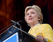 Клінтон знайшла винного у президентстві Трампа