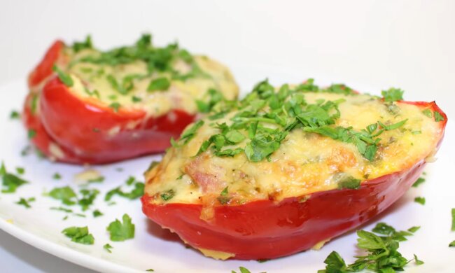 Перці з начинкою, скріншот: YouTube