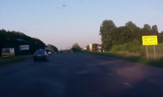 Полтавець виклав відео, на якому ДАЇ перевищує швидкість (відео)