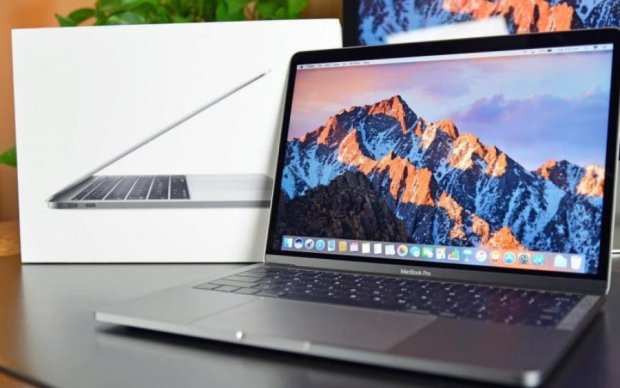 Apple випустить MacBook за копійки