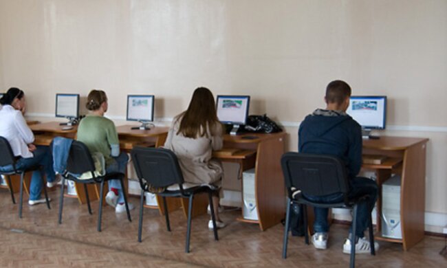 Экзамен в Сервисном центра МВД Украины, скриншот: Facebook