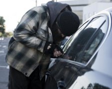 Напоролся на реформы: главный патрульный страны стал жертвой грабителей