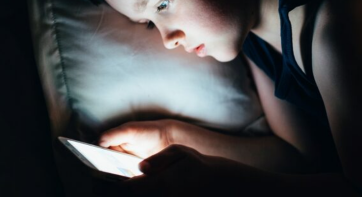 Гаджеты вредят зрению, скриншот: YouTube