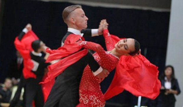  Во Львове 600 пар соревновались за первенство в спортивных танцах (фото)