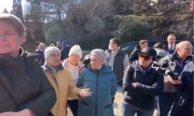 Крымчане осознали истинную натуру оккупантов: "Россия не мать, а мачеха"
