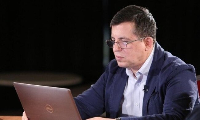 Гривня девальвує восени через оплату за газ 