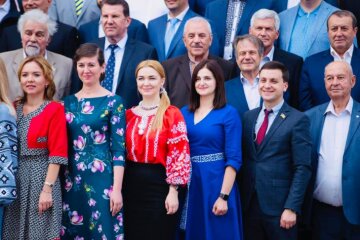 Олена Мошенець: біографія і досьє, компромат, скрін - Фейсбук