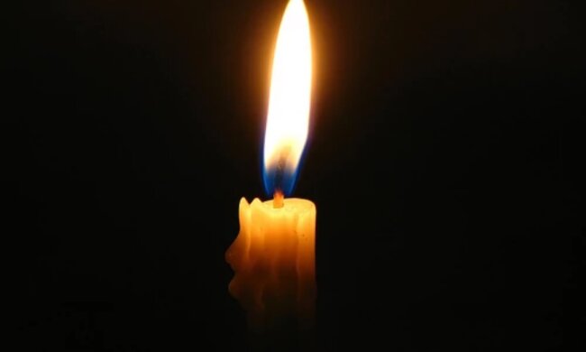 Траурная свеча, фото из открытых источников