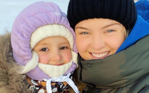 Виктория Ткач с дочкой, фото с Instagram