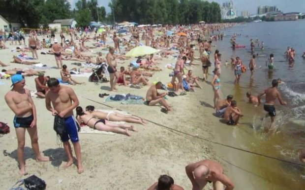 Киевлянам придется забыть о столичных пляжах