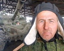 Террористы показали якобы отведенные танки в Новоазовске (фото)