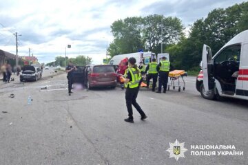 Место ДТП в Правдовке: грузовик протаранил два авто