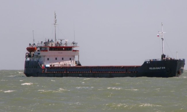 Врятовані українські моряки повертаються додому: прямують до Одеси