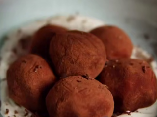 Шарики тирамису, кадр из видео