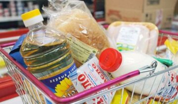 Українці стали менше купувати продукти