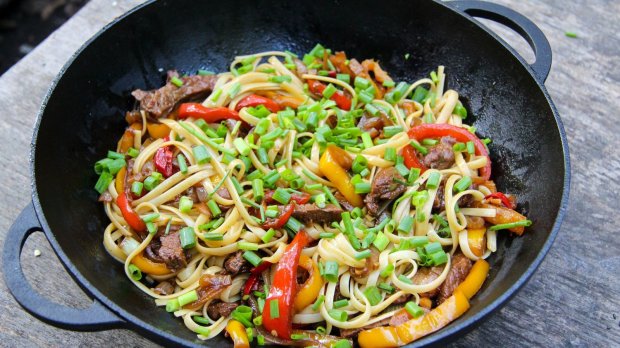 Рецепт постной азиатской лапши с овощами