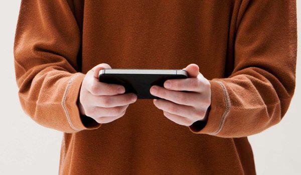 Microsoft дозволить грати в ПК-ігри з телефону