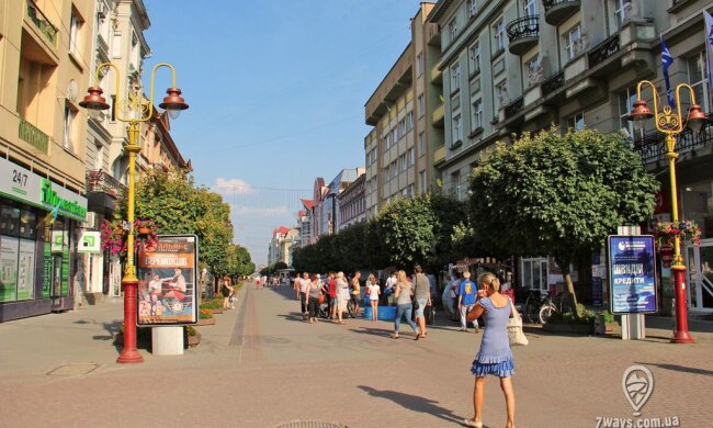 Хлопець влаштував "бійцівський клуб" у центрі Франківська: не жалів ні старих, ні малих
