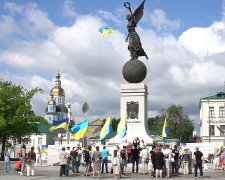 Харьковчан заставят убрать колеса из центра города: только пешком