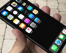 В сеть слили "живые" снимки iPhone 8