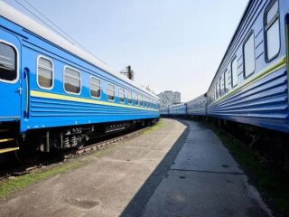 Поезд одесского направления задерживается из-за обстрелов
