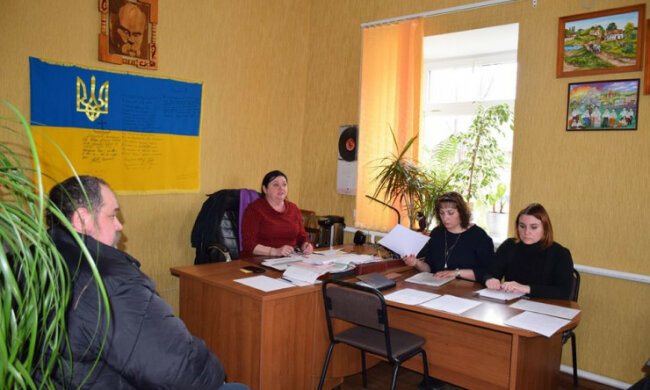 Депутаты Санжар восстали против украинцев и требуют вышвырнуть соотечественников