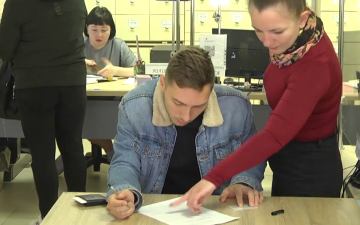 Оформление соцпомощи. Фото: скрин youtube