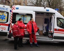 Навіть яму вирили - під Вінницею несподівано "воскресла" бабуся, такого лікарі ще не бачили
