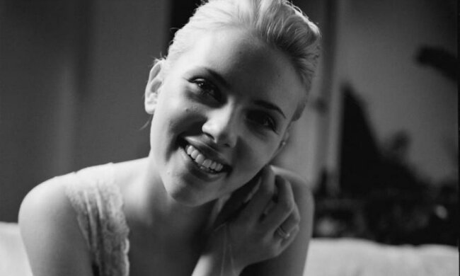 Главная блондинка Голливуда пополнила ряды холостячек