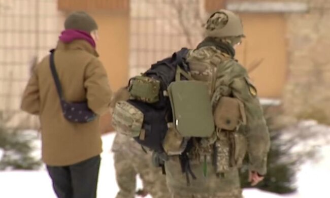 Військові, фото: скріншот з відео