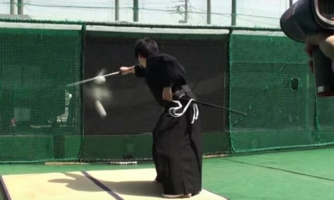 Приголомшливий трюк самурая вразив соцмережі (відео)